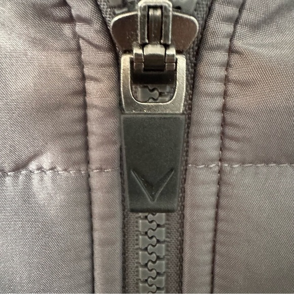 Men’s Callaway Golf Grey Puffer Water Repellent Full Zip Vest -  Men's Size XL - Picture 5 of 7